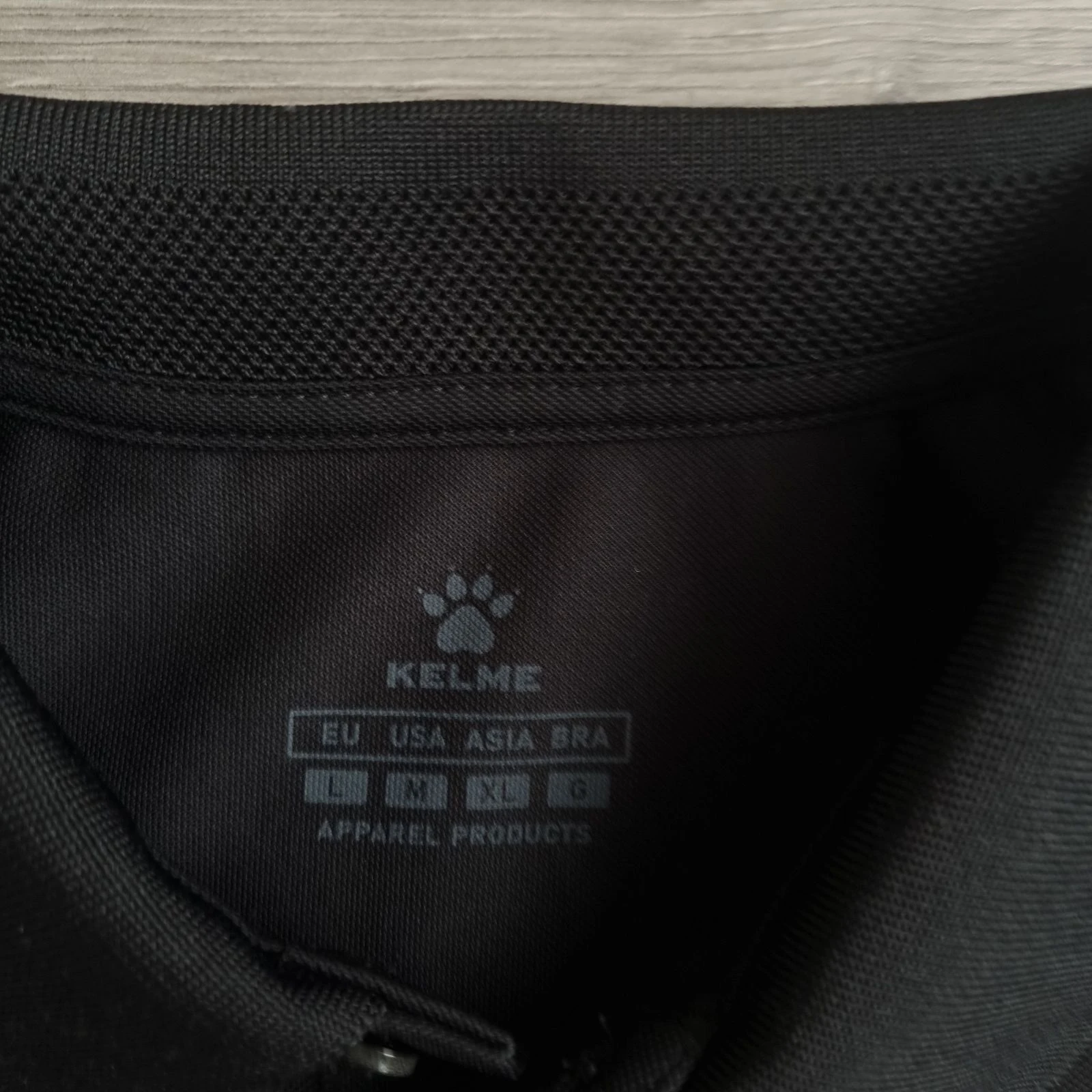 Polo deportivo negro KELME – Logo Primerastar Gold – Talla L / XL – photo 5